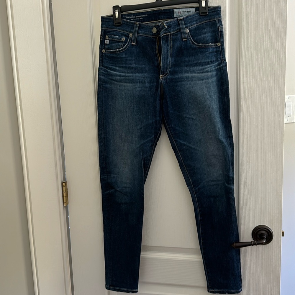 AG the Farrah Skinny Ankle sz 27 blue aged denim high rise stretchy nice